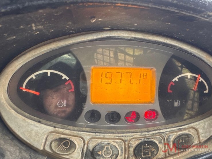 2020-bobcat-t450-image-22