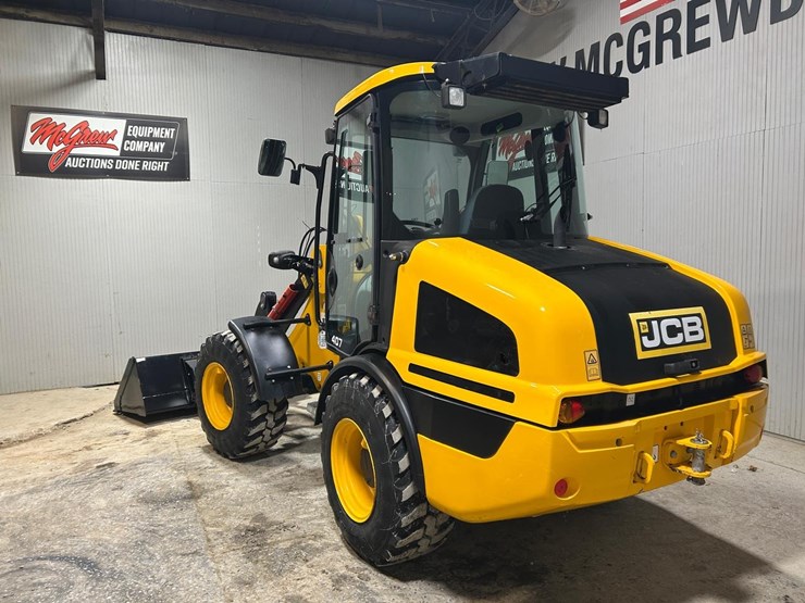 2022-jcb-407-image-2