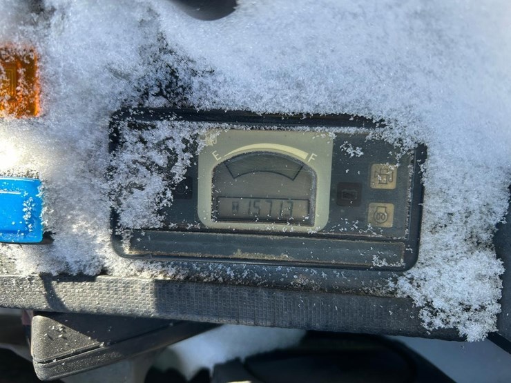 2016-deere-26g-image-25