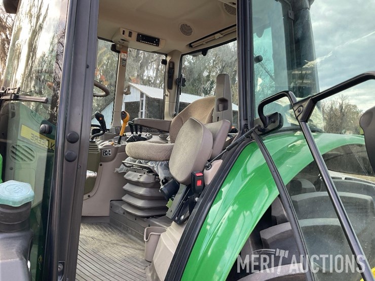 2023-john-deere-6120m-image-39