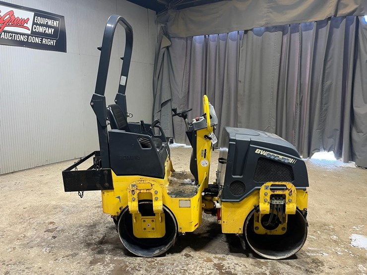 2013-bomag-bw900-50-image-29