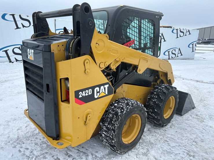 caterpillar-242d-image-5