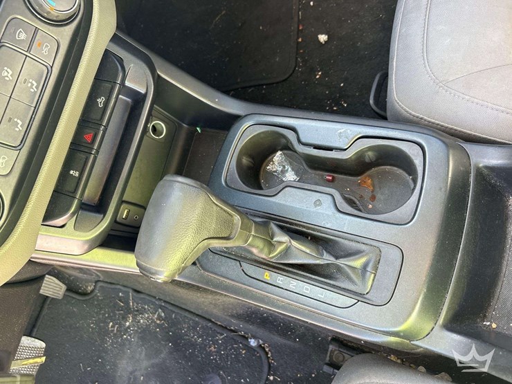 2018-chevrolet-colorado-image-19