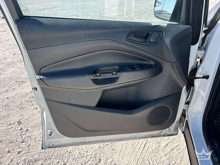 2017-ford-escape-image-11