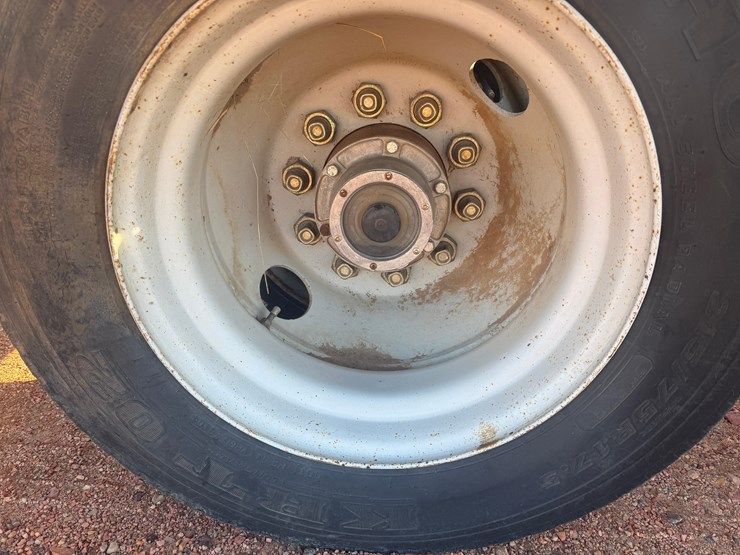 donahue-transport-trailer-image-9