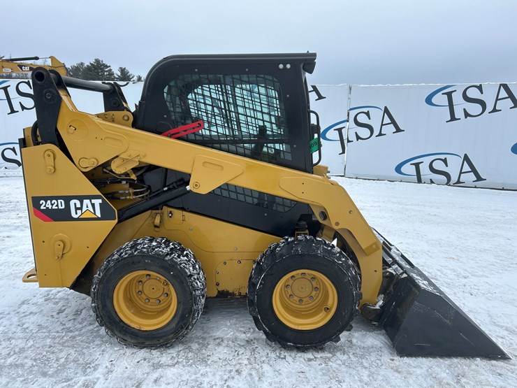 caterpillar-242d-image-6