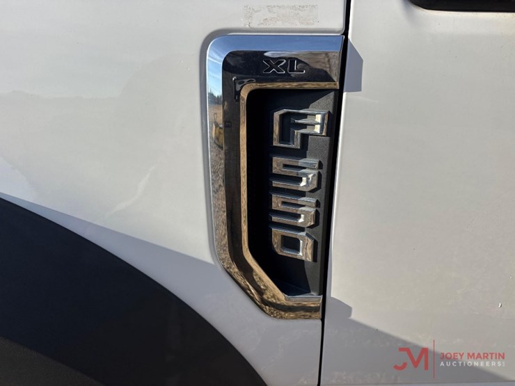 2017-ford-f550-xl-image-7