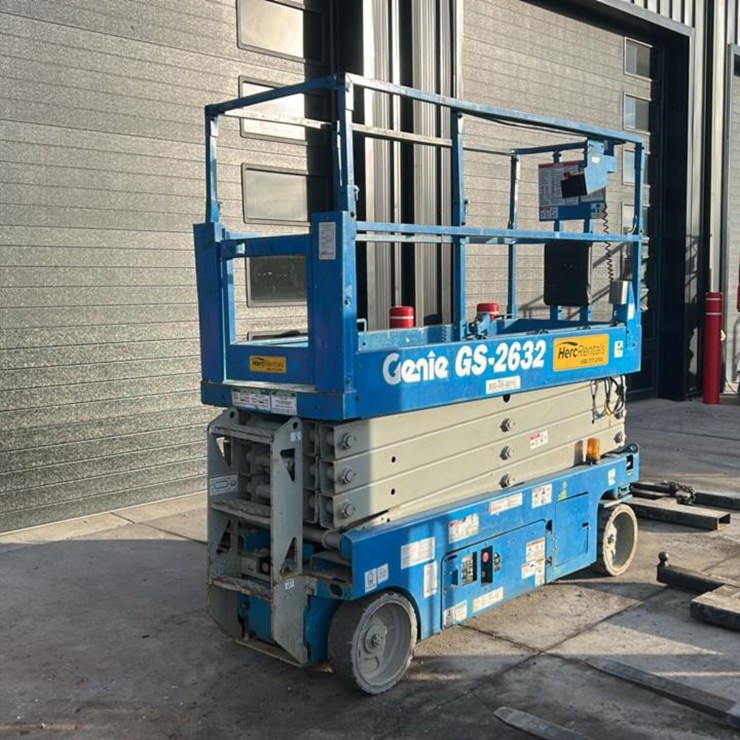 2016 GENIE GS2632