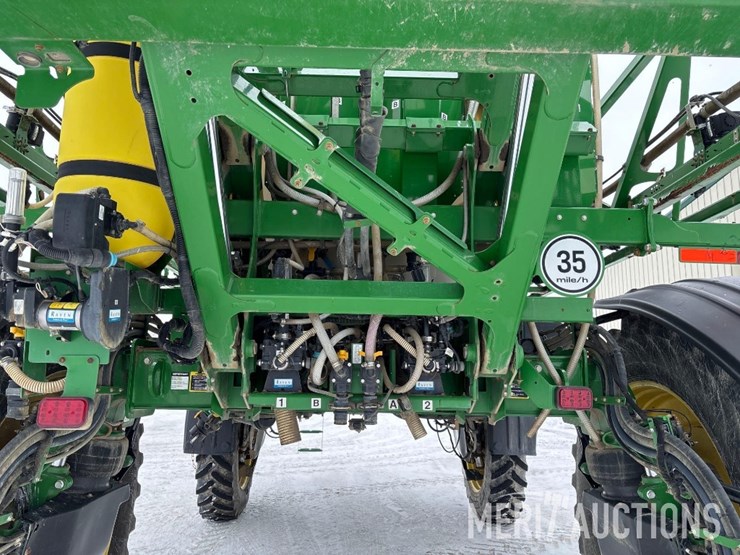 2018-john-deere-r4045-image-26