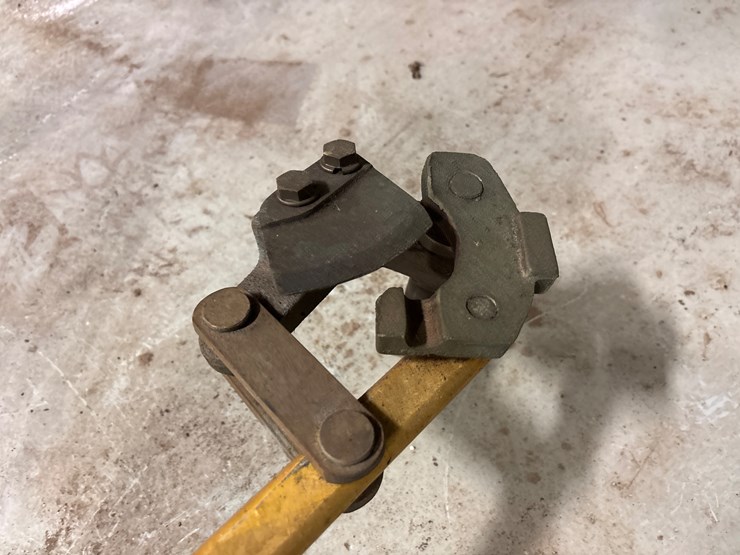 #431-•-wesco-pipe-bender-image-4