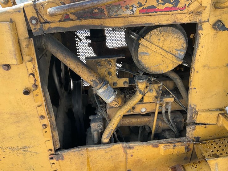1989-caterpillar-d4h-image-86