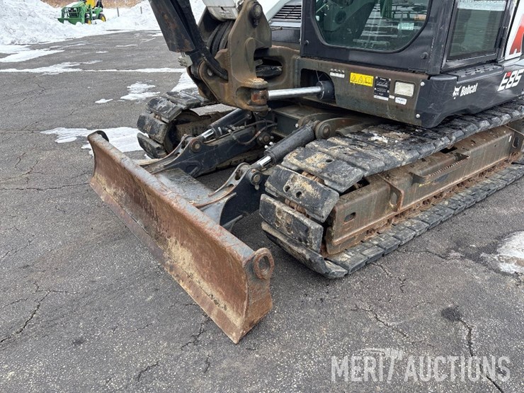 2019-bobcat-e85-image-13