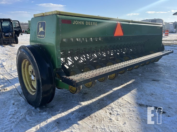 1989-john-deere-8300-image-3