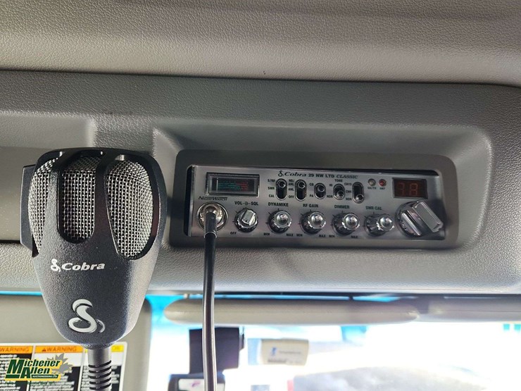 2024-peterbilt-579-image-30