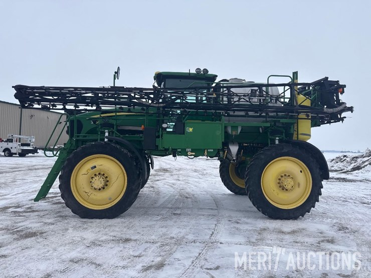 2010-john-deere-4830-image-2