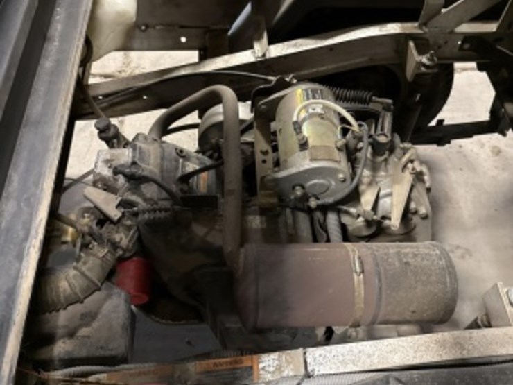 2009-club-car-carryall-252-image-14