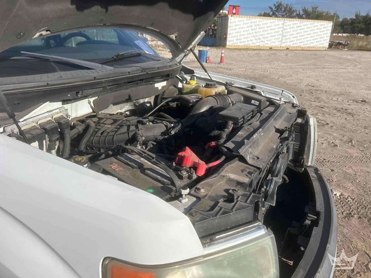 2014-ford-f150-image-17