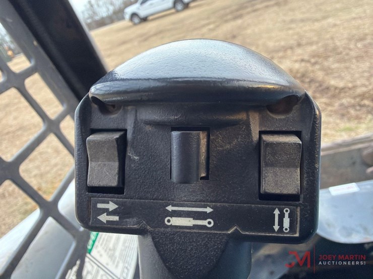 2020-bobcat-t450-image-21