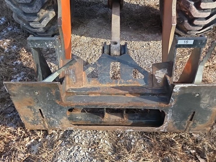 2017-hitachi-zw80-5b-image-17