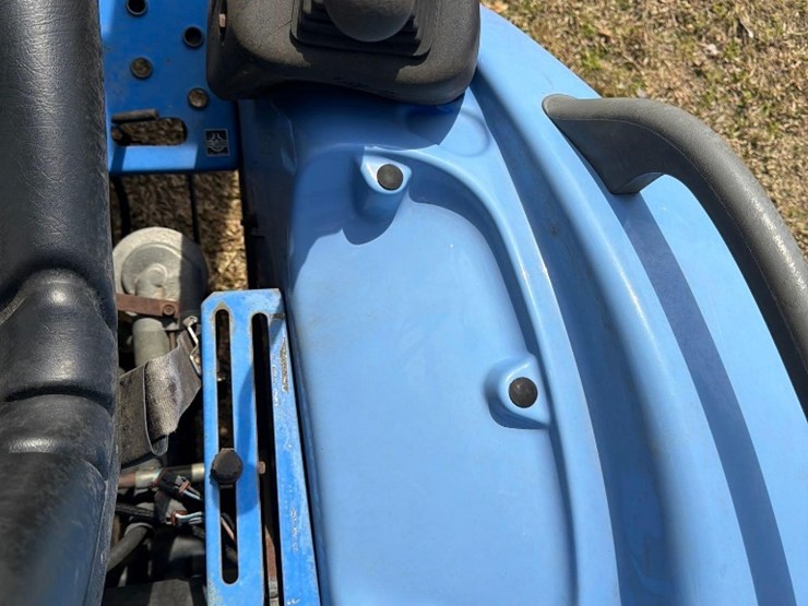 new-holland-tc40-image-19