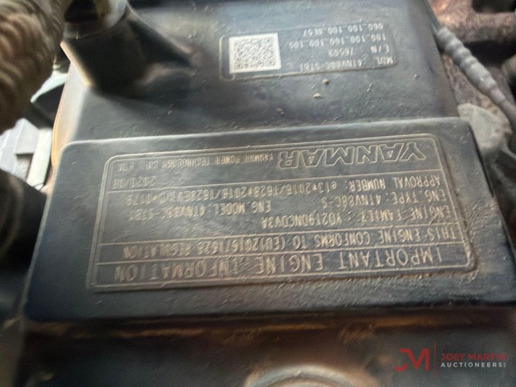 2020-takeuchi-tb240-image-18