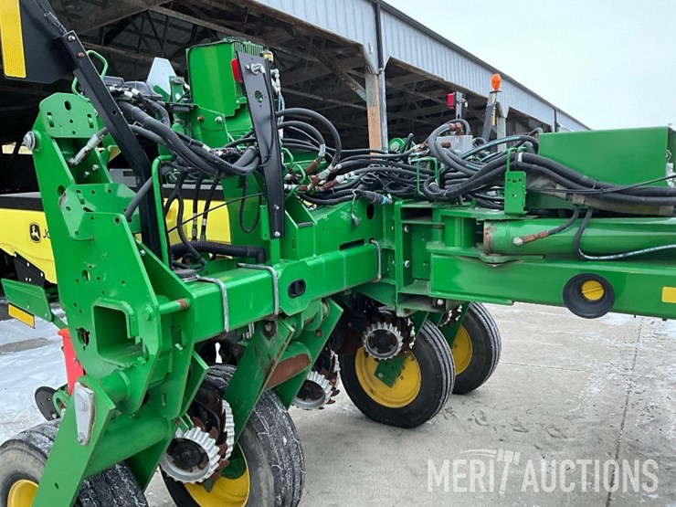 2021-john-deere-1775nt-image-20