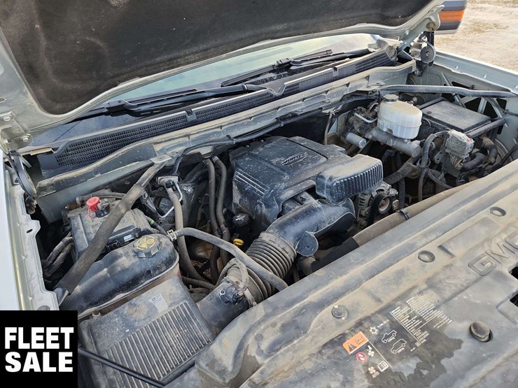 2019-gmc-sierra-2500hd-image-30