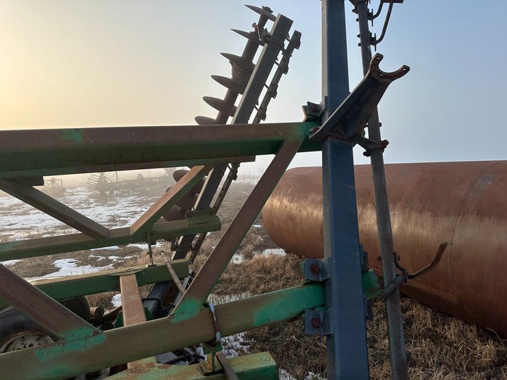 john-deere-630-image-30