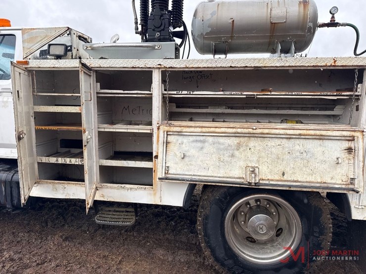 1998-ford-f-series-service-truck-image-11