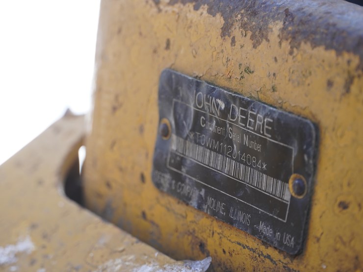 john-deere-700-image-11