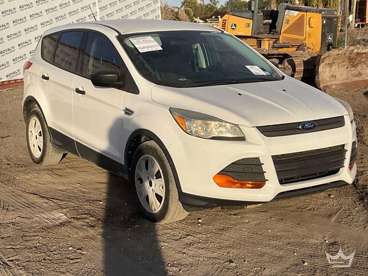 2016-ford-escape-image-2