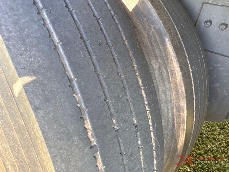 2011-timpte-hopper-bottom-image-15