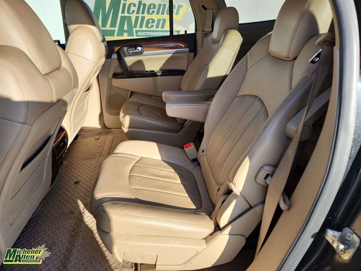 2008-buick-enclave-cxl-image-17