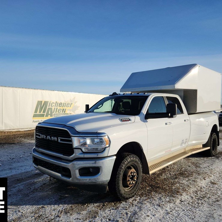 2019 DODGE 3500