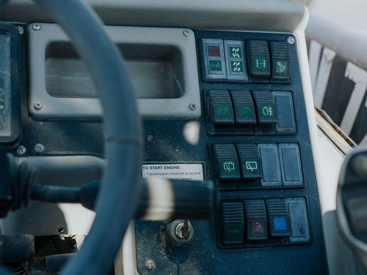 2005-bobcat-v723-image-6