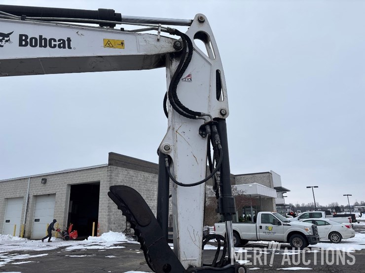 2019-bobcat-e85-image-28