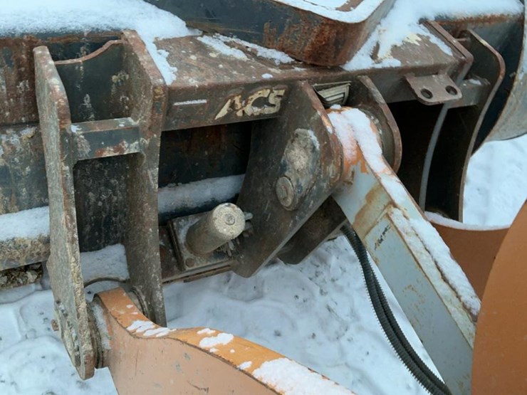 2016-case-621f-xr-image-61