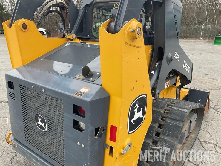2022-deere-317g-image-28