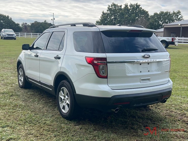 2014-ford-explorer-image-4