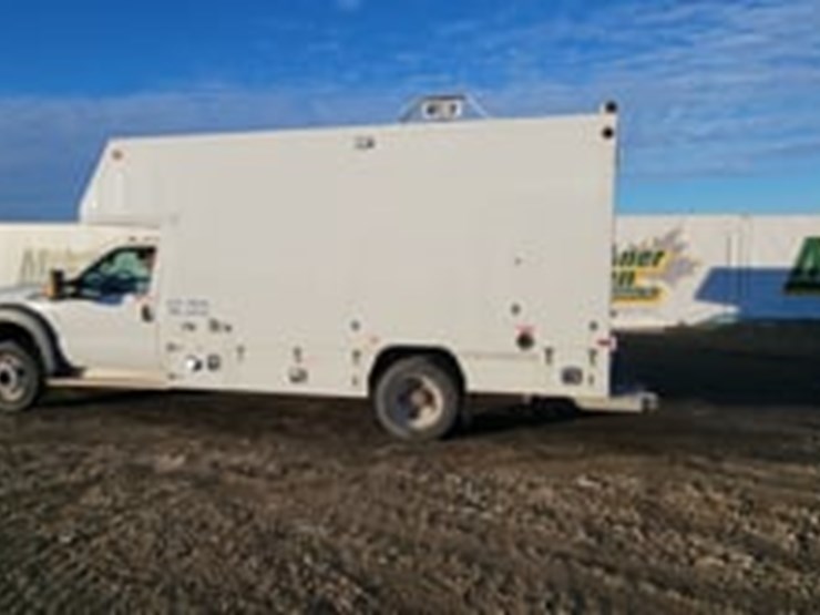 2012-ford-f550-image-5