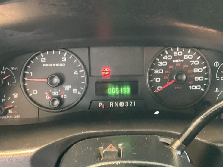 2005-ford-f550-image-19