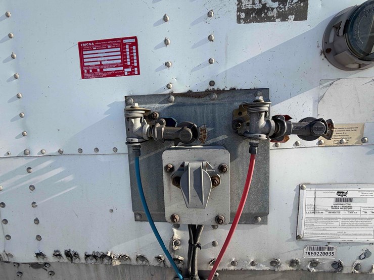 2014-wabash-van-trailer-image-10