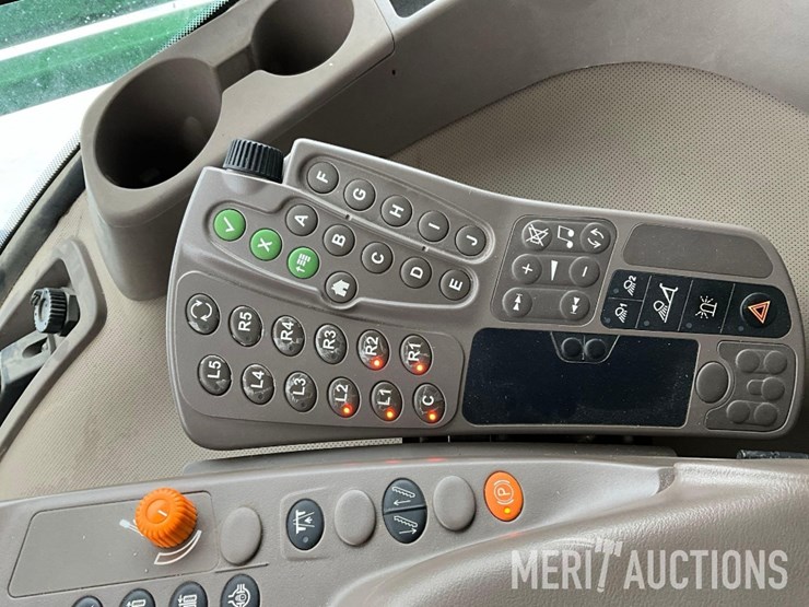 2015-john-deere-r4038-image-41