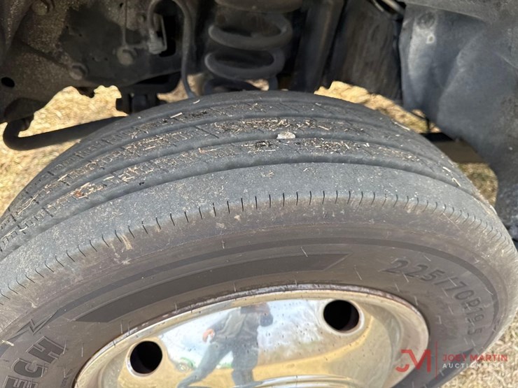 2015-ford-f450-xl-image-5