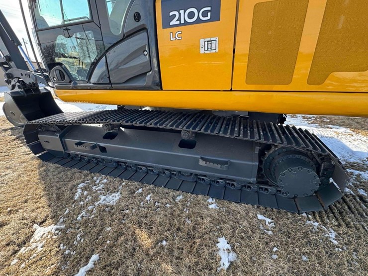 2019-deere-210g-image-14