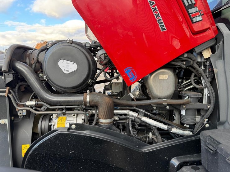 2022-case-ih-maxxum-115-image-16