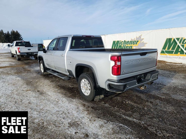 2022-chevrolet-silverado-2500hd-image-3