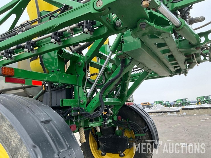 2020-john-deere-r4045-image-18