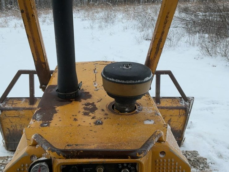 1989-deere-550g-image-47