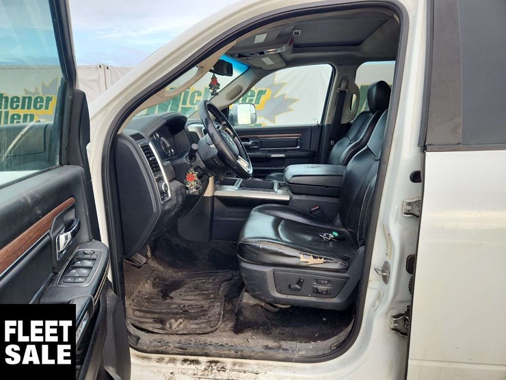 2014-ram-2500-laramie-image-15